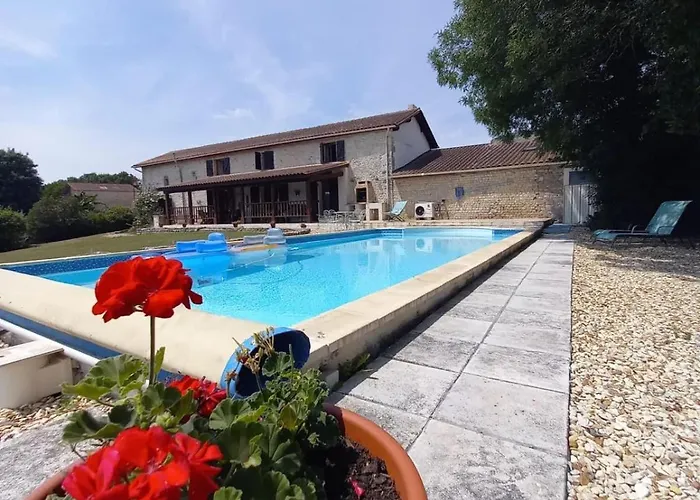 Сasa de vacaciones 23, Grande Rue, Patreville, Val D'auge, Charente Saint-Médard